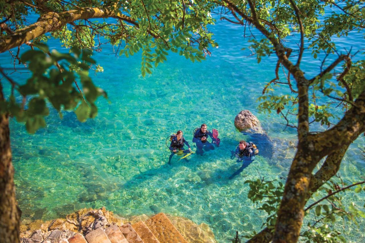 Helios Sunny Apartments By Valamar Stari Grad  Zewnętrze zdjęcie